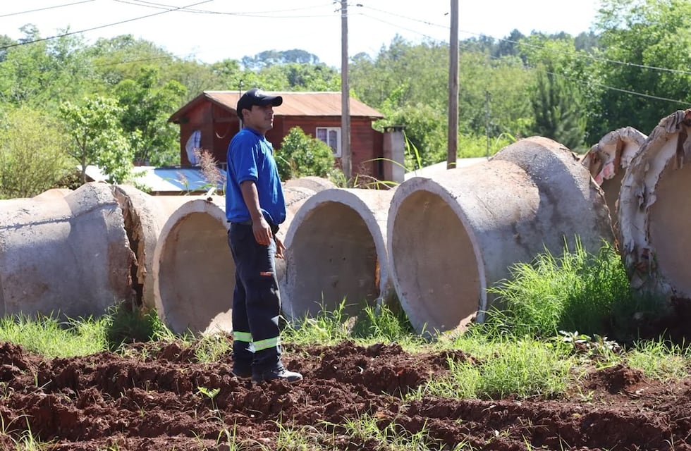 Eldorado avanza con obras de entubado y ensanchamiento del arroyo en el kilómetro 3