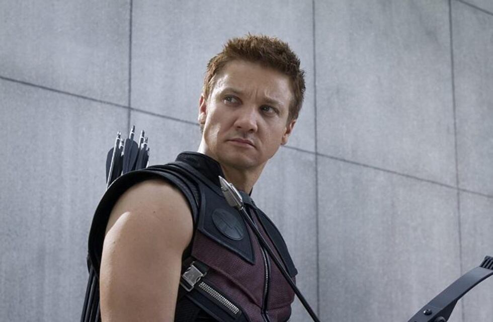 Jeremy Renner publicó una foto desde el hospital: cómo quedó luego del accidente