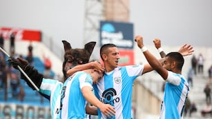 Hubo festejo en el estadio "23 de Agosto" y con los tres puntos obtenidos, resultado del 2 a 0 frente a Deportivo Maipú, Gimnasia de Jujuy se prende en la pelea por el segundo ascenso a la liga mayor.
