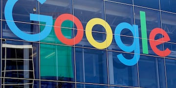 La UNC confirmó un convenio con Google y hay 1.000 becas disponibles para cursos con certificación internacional. (AP Foto/Jeff Chiu, Archivo)