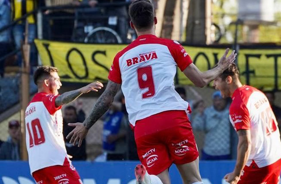 Instituto le ganó 1 a 0 Almirante Brown, de visitante y vuelve a ser escolta de Belgrano