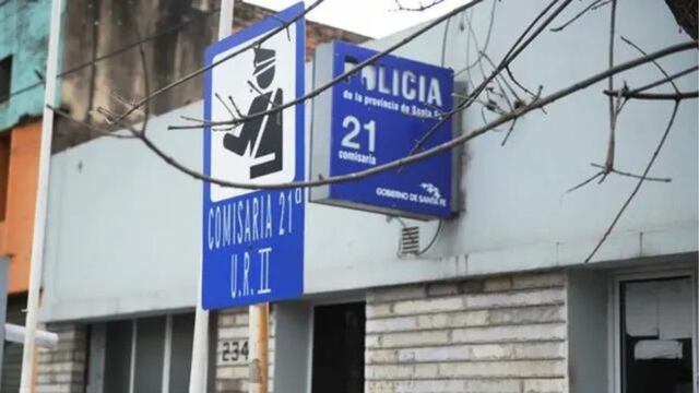 Un detenido escapó de una seccional de Rosario y dos policías fueron señalados como sospechosos.