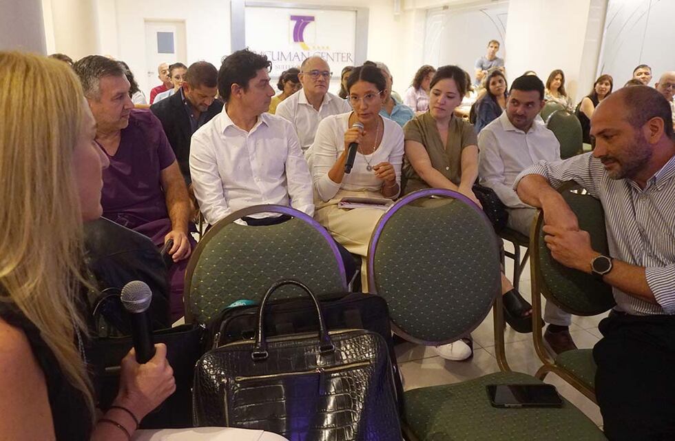 Capacitación en ginecología: Salud apuesta a la formación continua de los profesionales