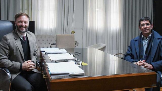 Francisco Azcué y el ahora ex Subsecretario de Comunicación y Prensa de la Municipalidad de Concordia, Guillermo Pérez.