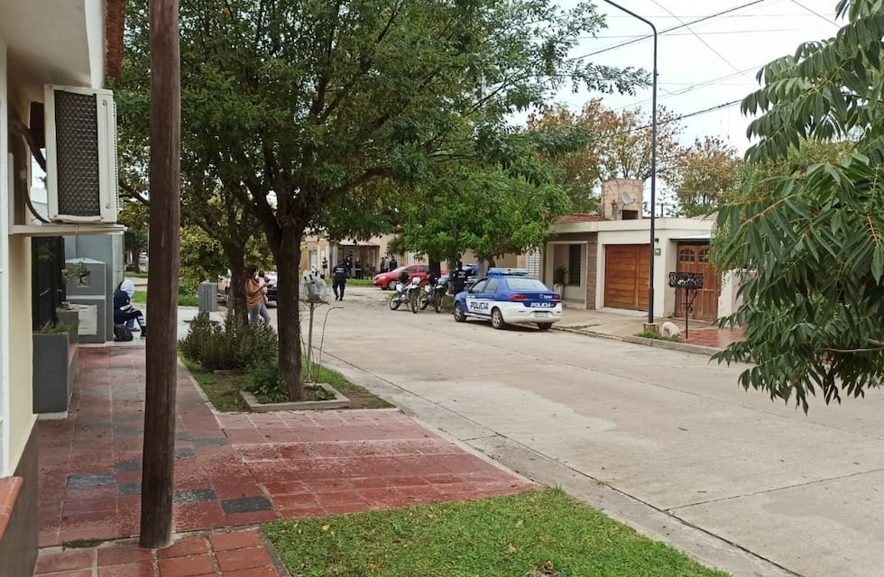 Confuso episodio en Villa María: dos personas terminaron heridas