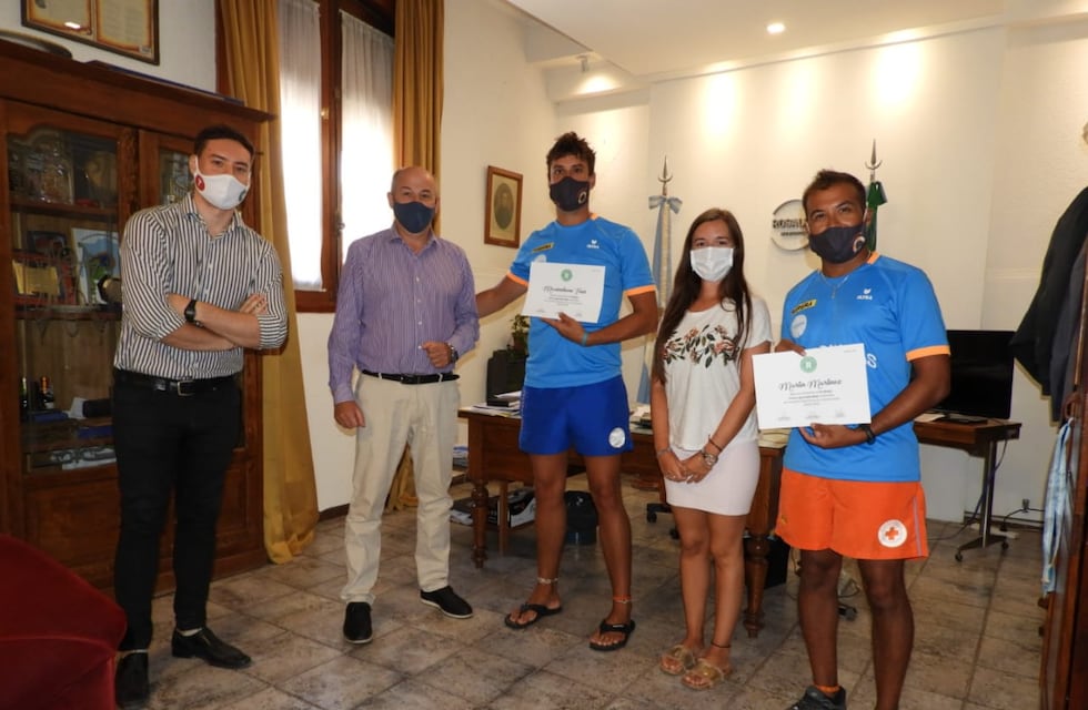 Reconocen la tarea de guardavidas puntaltenses