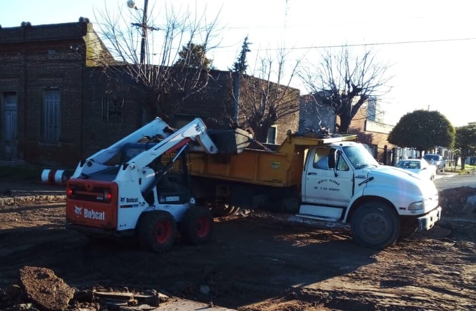 Mantenimiento de espacios verdes y trabajos en los laterales de las vías