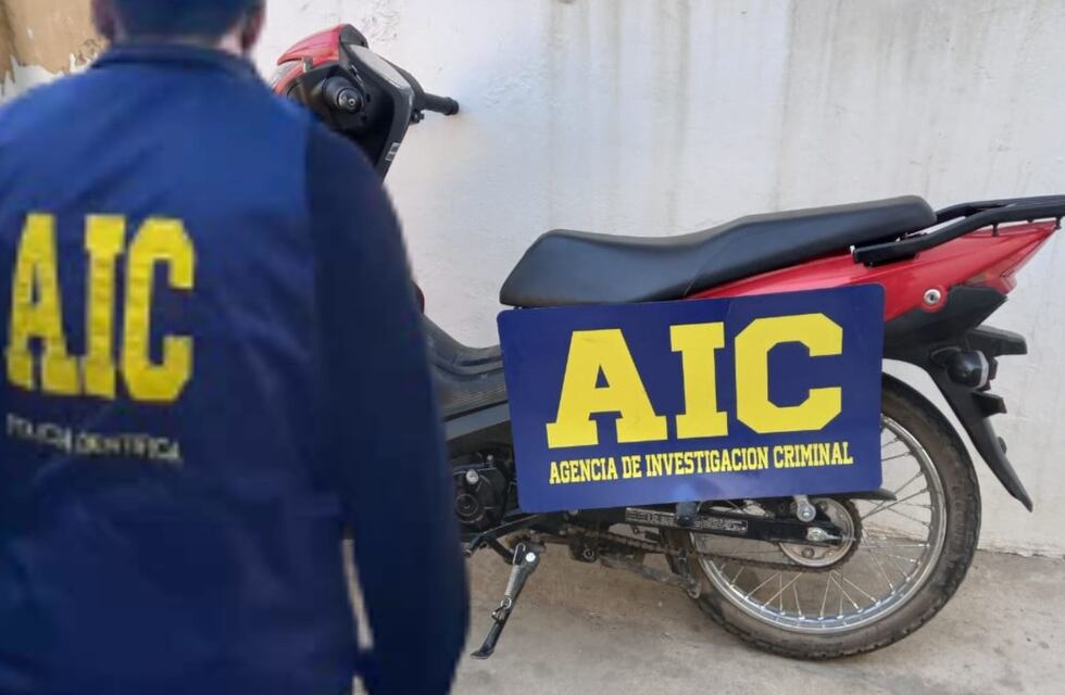 Atraparon a un menor que tenía una moto robada