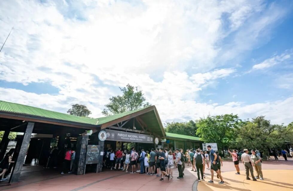 El Parque Nacional Iguazú celebra al visitante un millón: récord histórico y fiesta turística en Misiones