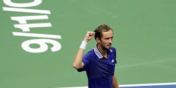 El ruso Daniil Medvedev se dio un gusto de los grandes y conquistó, ante el número uno del mundo, su primer título de Grand Slam. (AP)