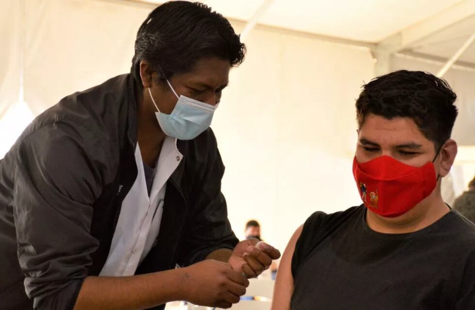 A fuerza de vacuna y barbijo, Jujuy se perfila hacia la cuasi normalidad