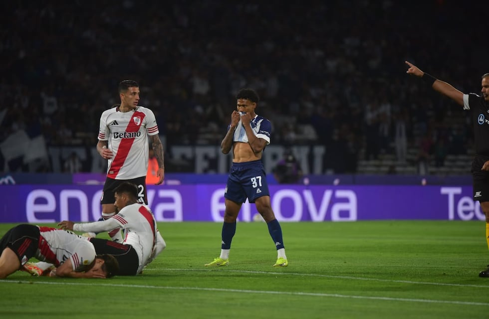 Talleres, del gol con participación de Guido Herrera, al empate de Schott que no fue