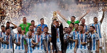 La FIFA compartió las estadísticas de cada jugador a lo largo de la competencia en Qatar.( EFE/EPA/Ronald Wittek)
