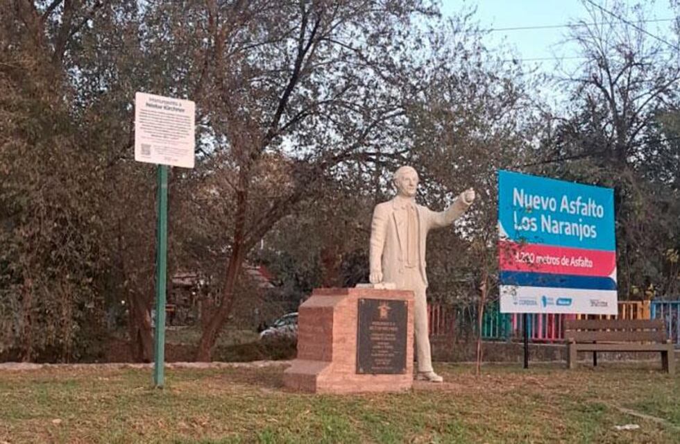 En campaña, una cordobesa prometió reemplazar la estatua local de Néstor Kirchner: ganó y reveló cómo lo cumplirá