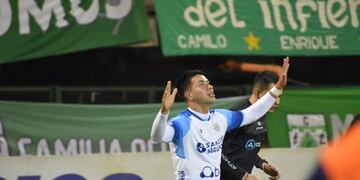 Lago festeja el gol de la victoria de Rafaela