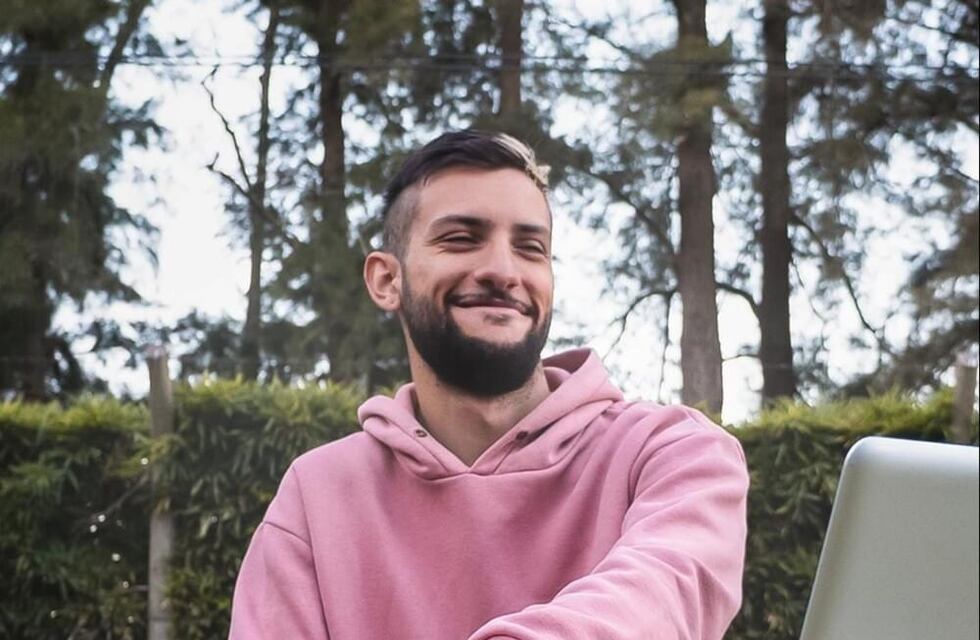 Big One es portada de la playlist “Éxitos” de Argentina