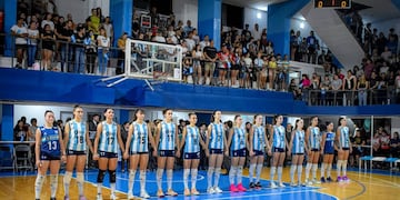 La selección argentina U19 de vóley, lista para el Mundial de la categoría. (Prensa FeVA)