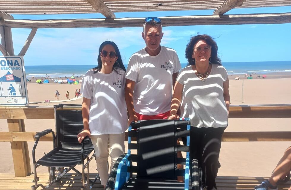 Una nueva silla de ruedas para la bajada accesible en Claromecó