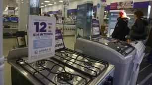 El Gobierno trabaja en una propuesta similiar al "Ahora 12" (La Voz)