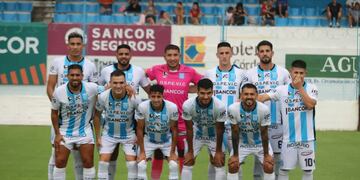 La formación de Racing en Río Cuarto.