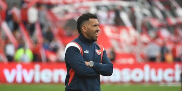 Carlos Tevez trató de "ladrón" a un árbitro y lo llevan a la Justicia penal.