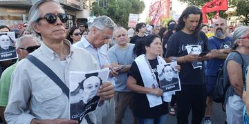 Piden la renuncia y la detención del expresidente provisorio de la Unicameral.