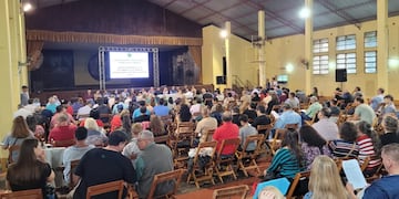 La Cooperativa Eléctrica de Oberá aprobó balances y renovó autoridades en su asamblea anual.