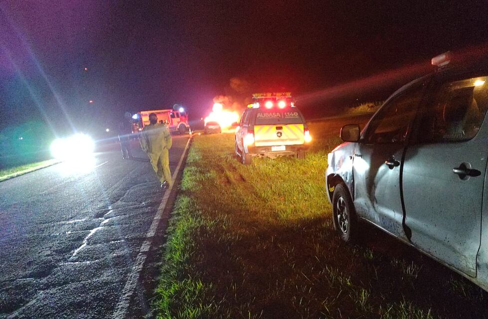 Una madre y su hija se salvaron de milagro al incendiarse su auto en plena ruta 11