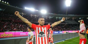 Fernando Alarcón, defensor y capitán de Instituto.