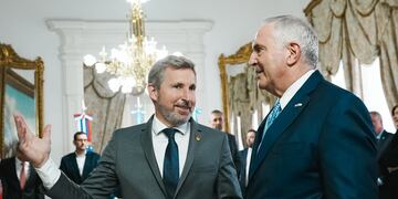 Rogelio Frigerio junto al embajador de Estados Unidos, Marc Stanley