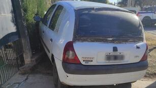 El vehículo robado por los ladrones armados en Córdoba.