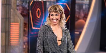 La actriz se avergonzó cuando vio que el futbolista estaba al tanto de sus stories en Mejores Amigos.