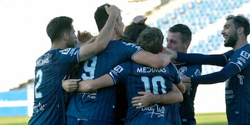 Independiente Rivadavia jugará ante Vélez en el estadio Juan Gilberto Funes en San Luis, por la Copa Argentina.