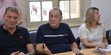 La última reunión con los intendentes de Santa Fe y Rafaela no permitió resolver el conflicto gremial.