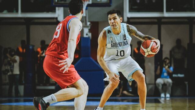 "El Lancha" Carlos Delfino, en las semifinales del Preclasificatorio Olímpico. (@@cabboficial)