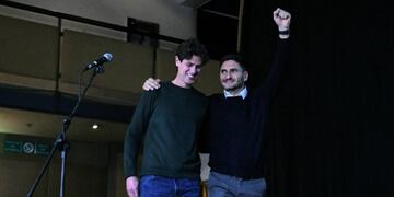 El diputado provincial celebró con Martín Lousteau a su lado.