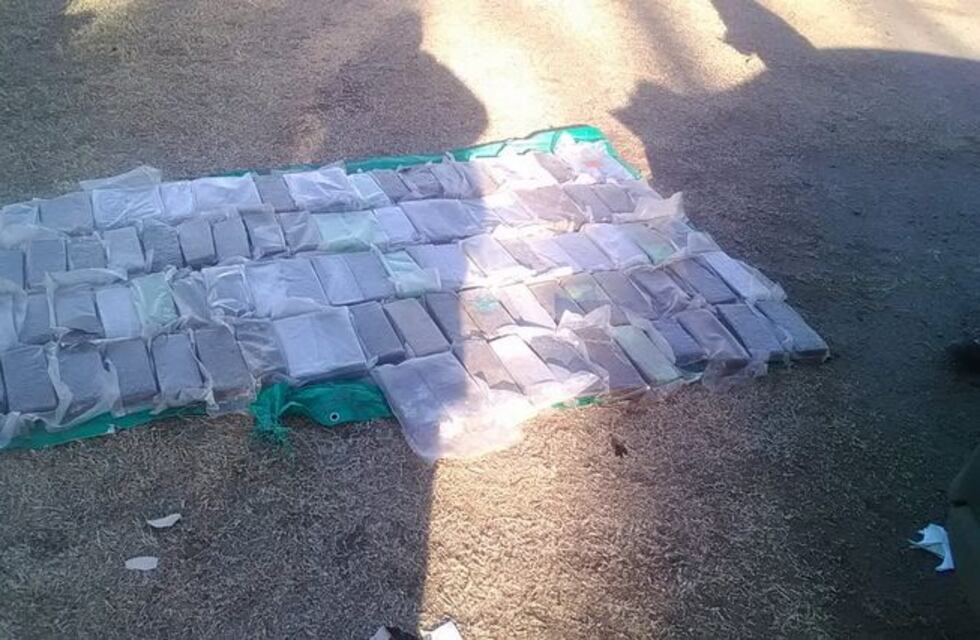 Río Cuarto: llevaba 90 kilos de marihuana en el baúl