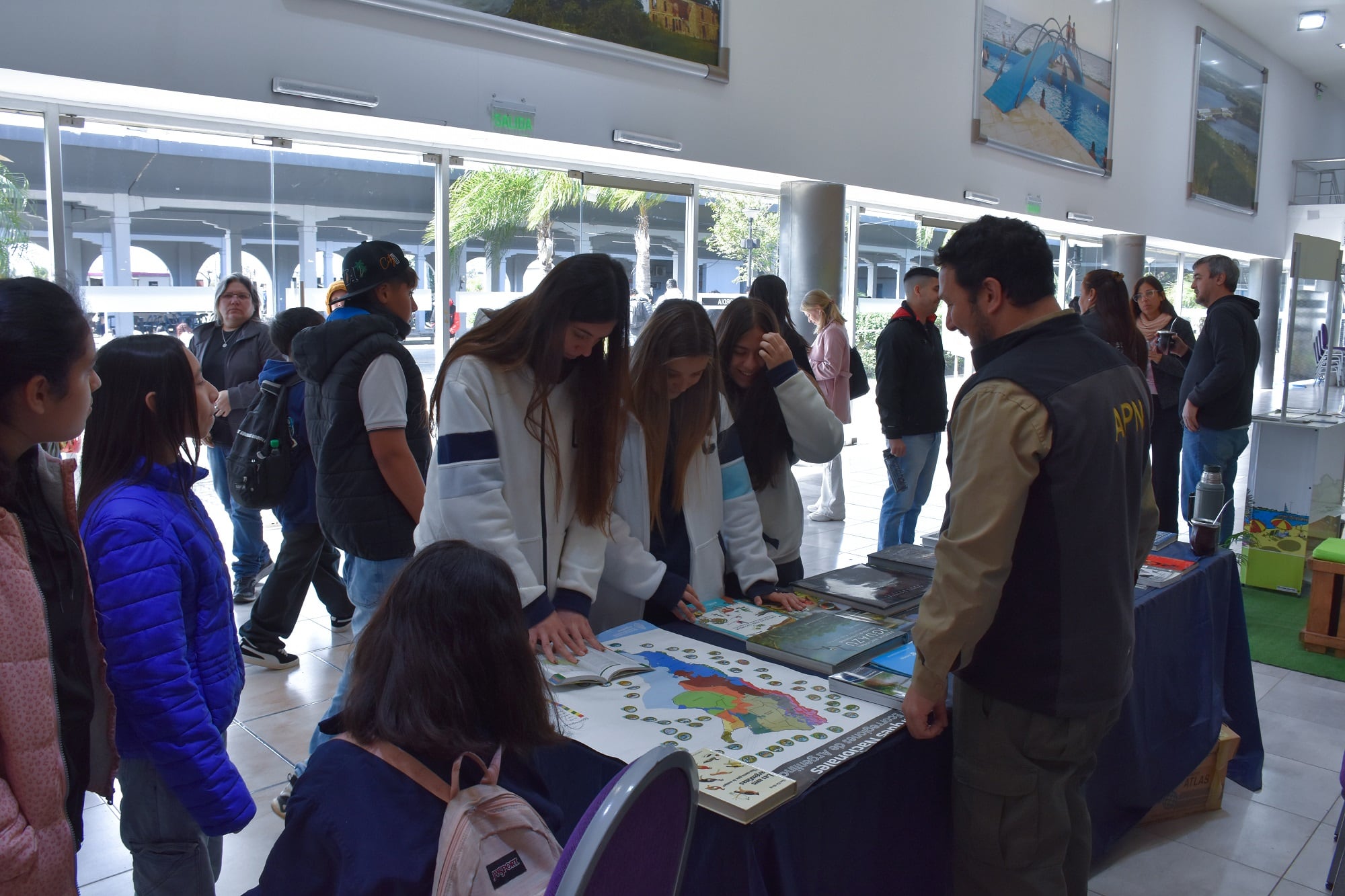 Comenzó la Feria Provincial del Libro en Concordia con una agenda cargada de actividades.