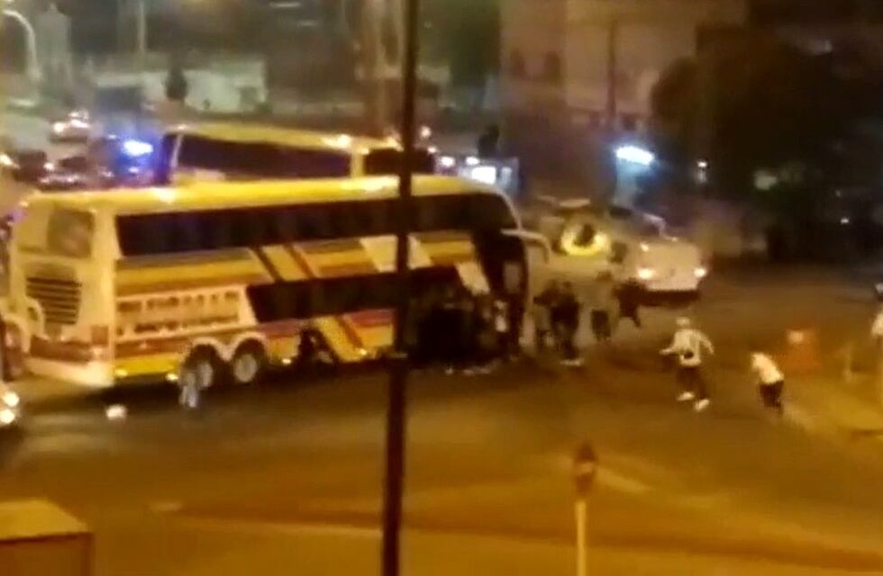 Pelea entre hinchas de Banfield y la Policía de Córdoba: la palabra de un testigo
