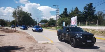 Traslado de Carmona hacia el hospital de Cruz del Eje. (Policía).