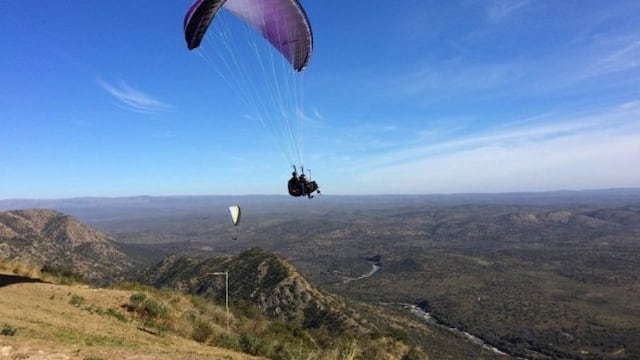 Parapente en La Cumbre. Un hombre de55 años cayó y murió.