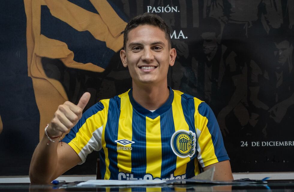 Facundo Agüero puso la firma y se convirtió en el séptimo refuerzo de Rosario Central