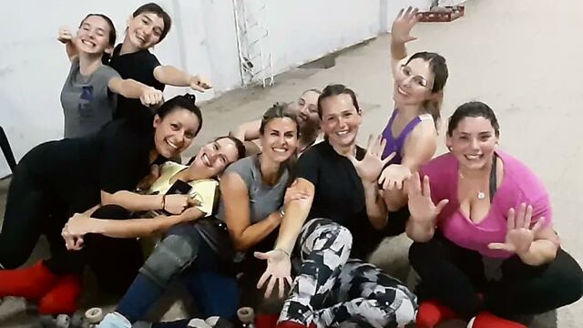 Las chicas iban a ir a su primera competencia internacional de patinaje en Brasil.