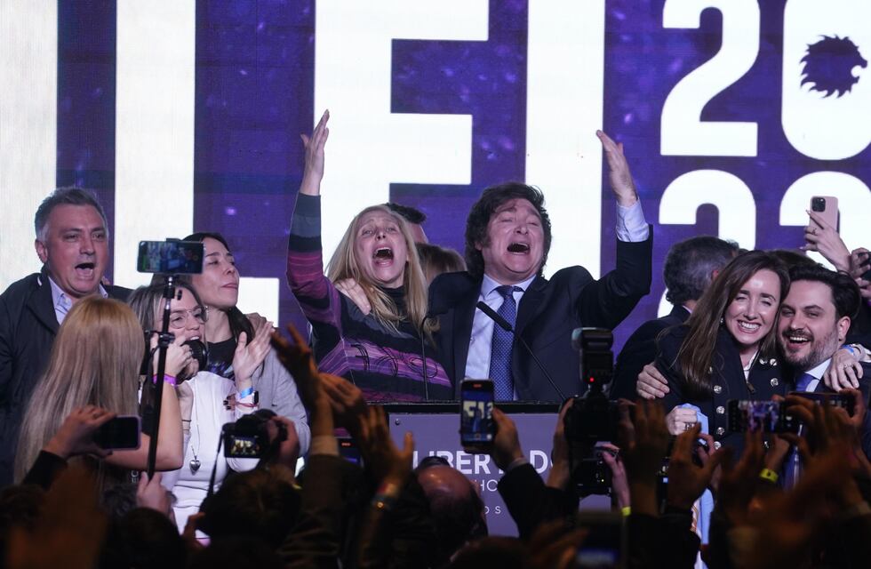 Milei dominó la elección al obtener más del 30% de los votos y sacudió el tablero político de la Argentina