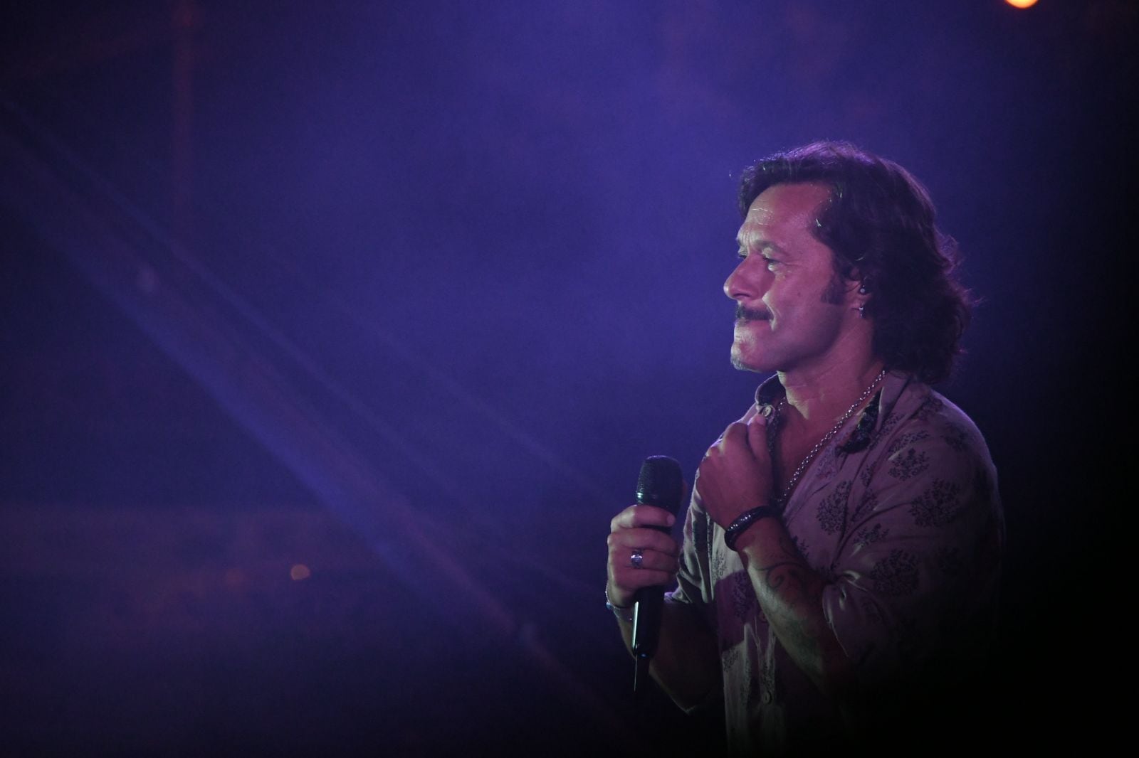 Diego Torres hizo bromas sobre su edad durante su concierto en San Francisco. (Municipalidad de San Francisco)