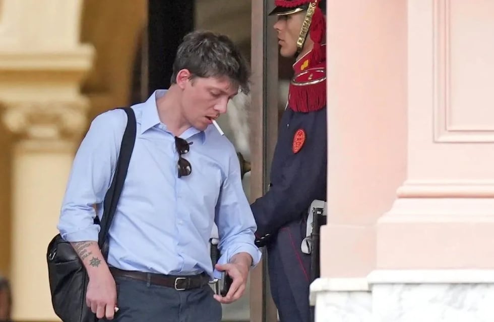 Santiago Caputo, el asesor de Milei que es viral y desató las búsqueda de Google