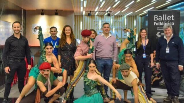 Cálida bienvenida a los turistas en el Aeropuerto Internacional Catataras del Iguazú.