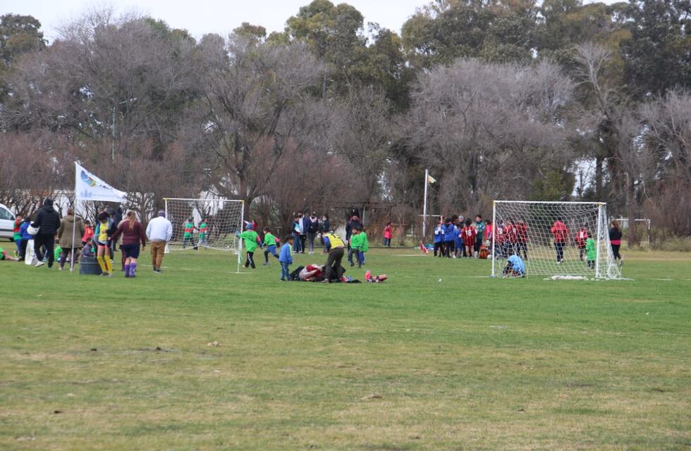 Encuentro barrial de fútbol infantil
