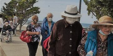 Los abuelos pudieron reencontrarse con sus familiares.