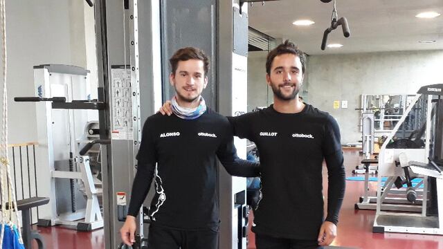 Los dos jóvenes lograron superar la desgracia de perder una extremidad y con su historia ayudan a otros.